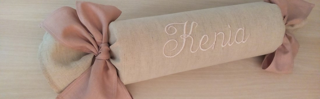 Antivuelcos y almohadas decorativas